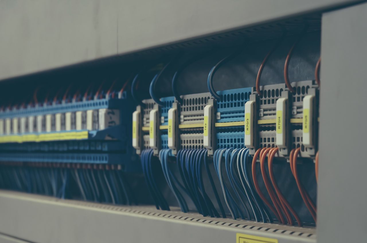 Ochrona środowiska w automatyce – komponenty do zastosowań outdoor